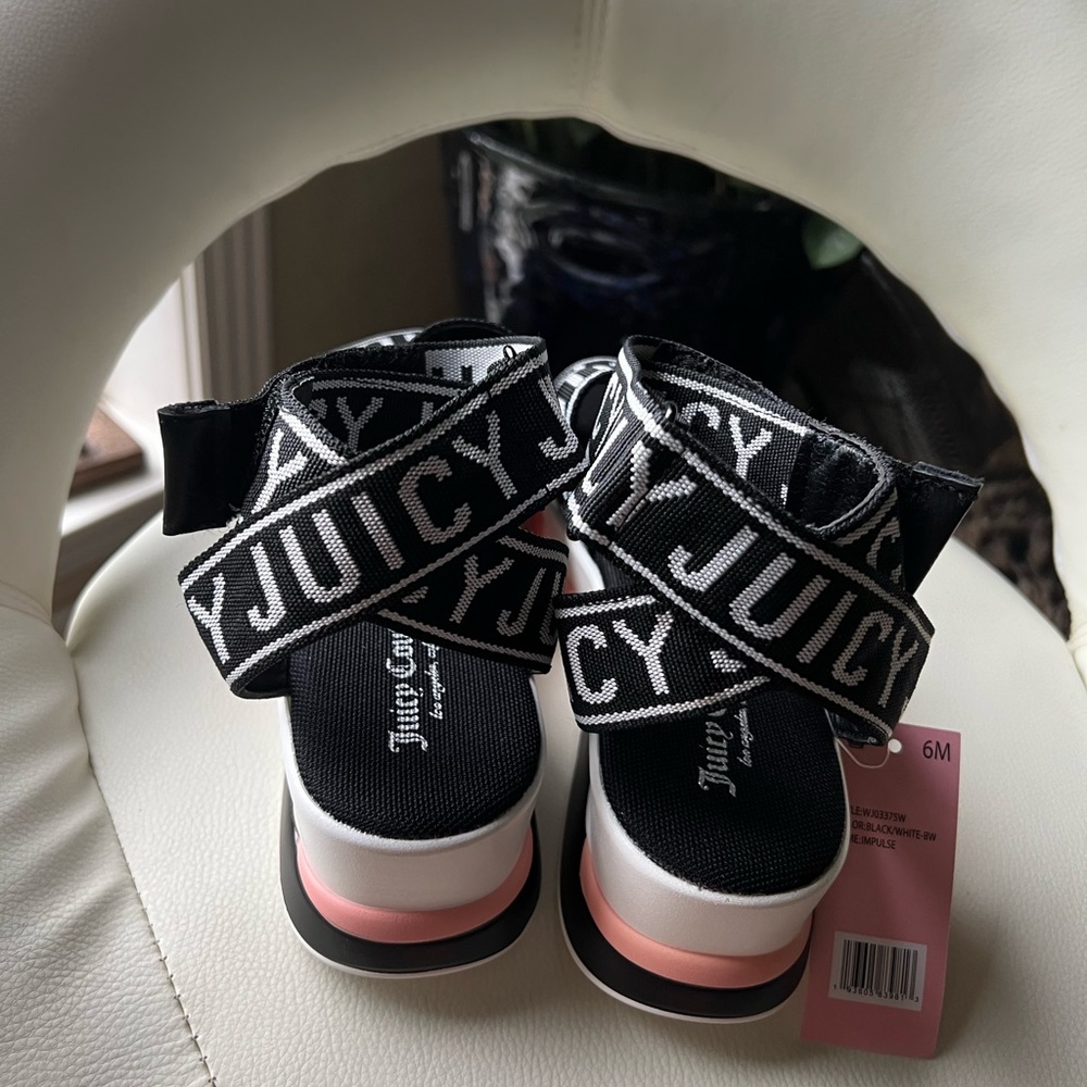 Juicy Couture Impulse Wedge Sandals Strappy Ankle Logo Sz 6 Black White Pink NEW - Picture 4 of 10